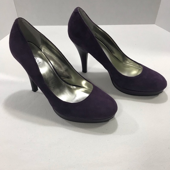 Alfani Shoes - NWOT Alfani purple suade pumps